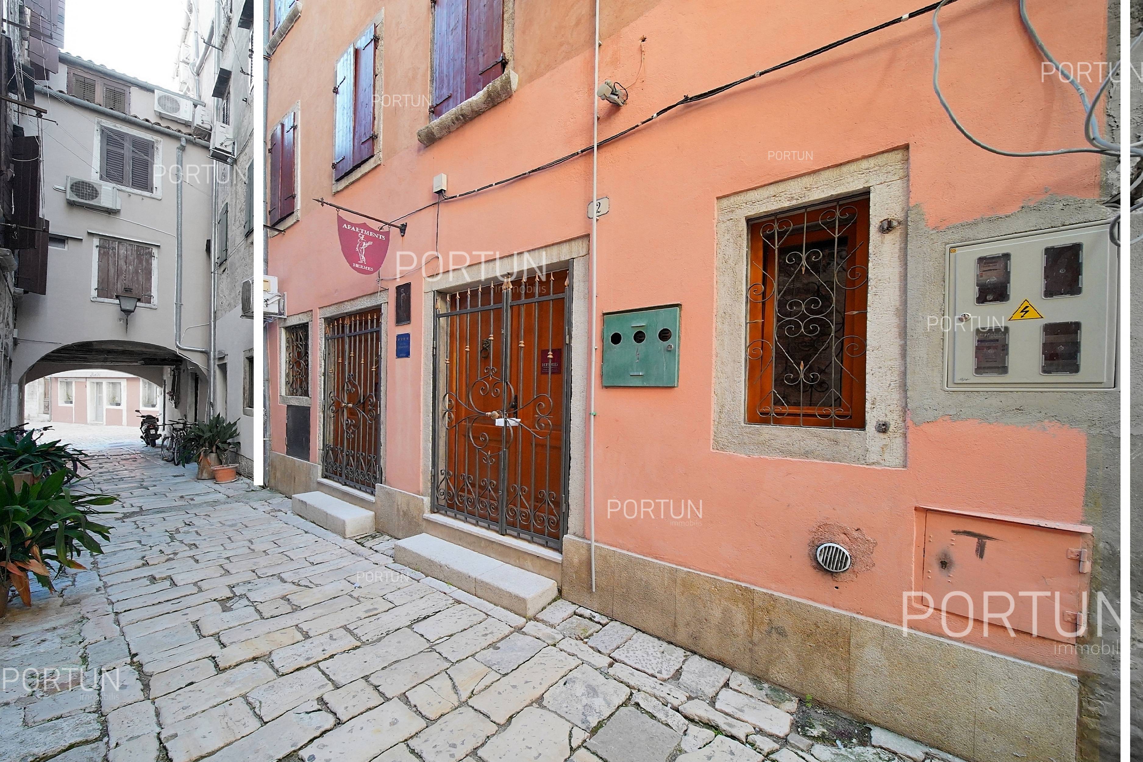 Kuća za prodaju-Rovinj-20677-637756888106573897