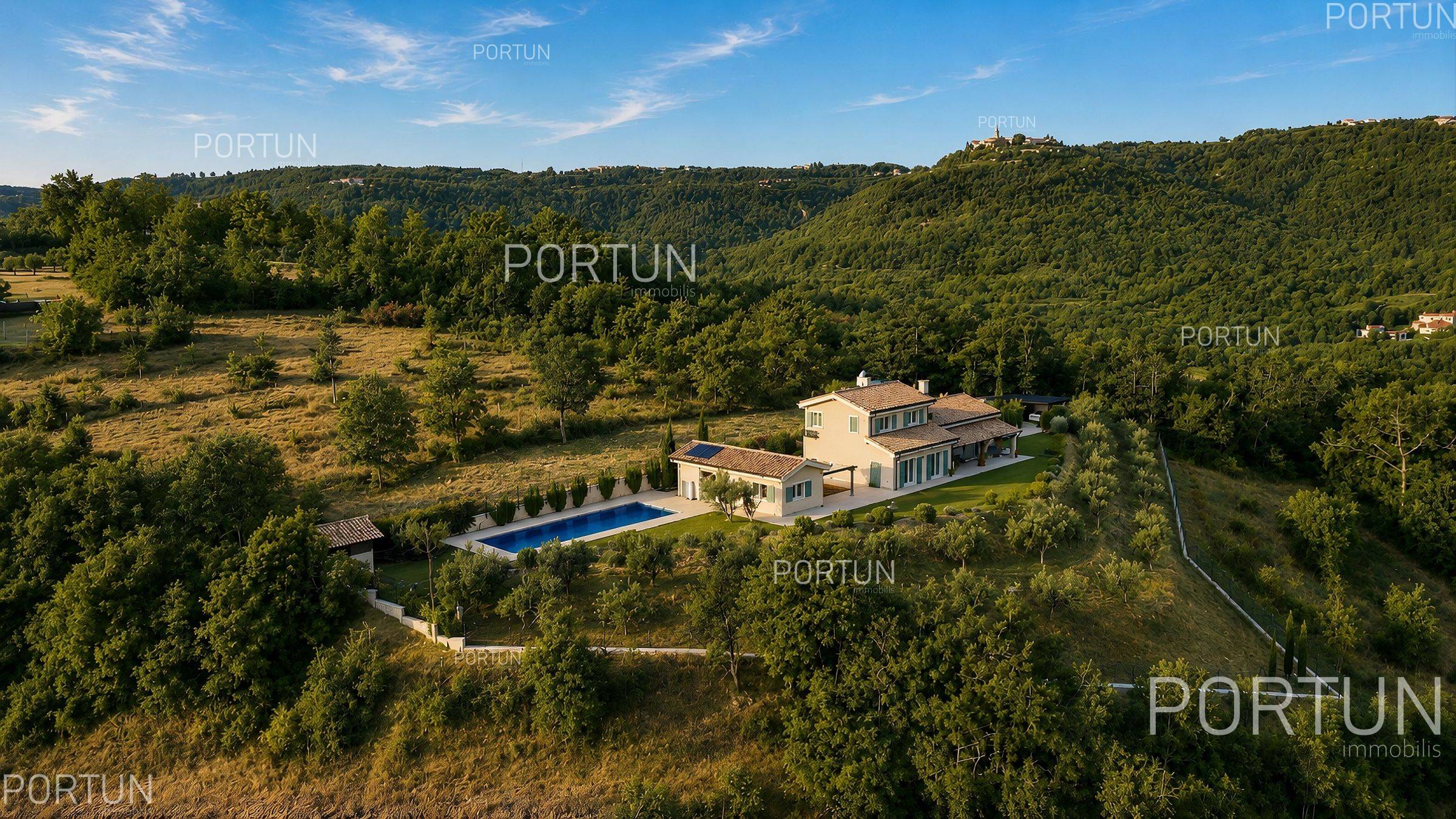 Magnificent villa close to Grožnjan K 0832  01x