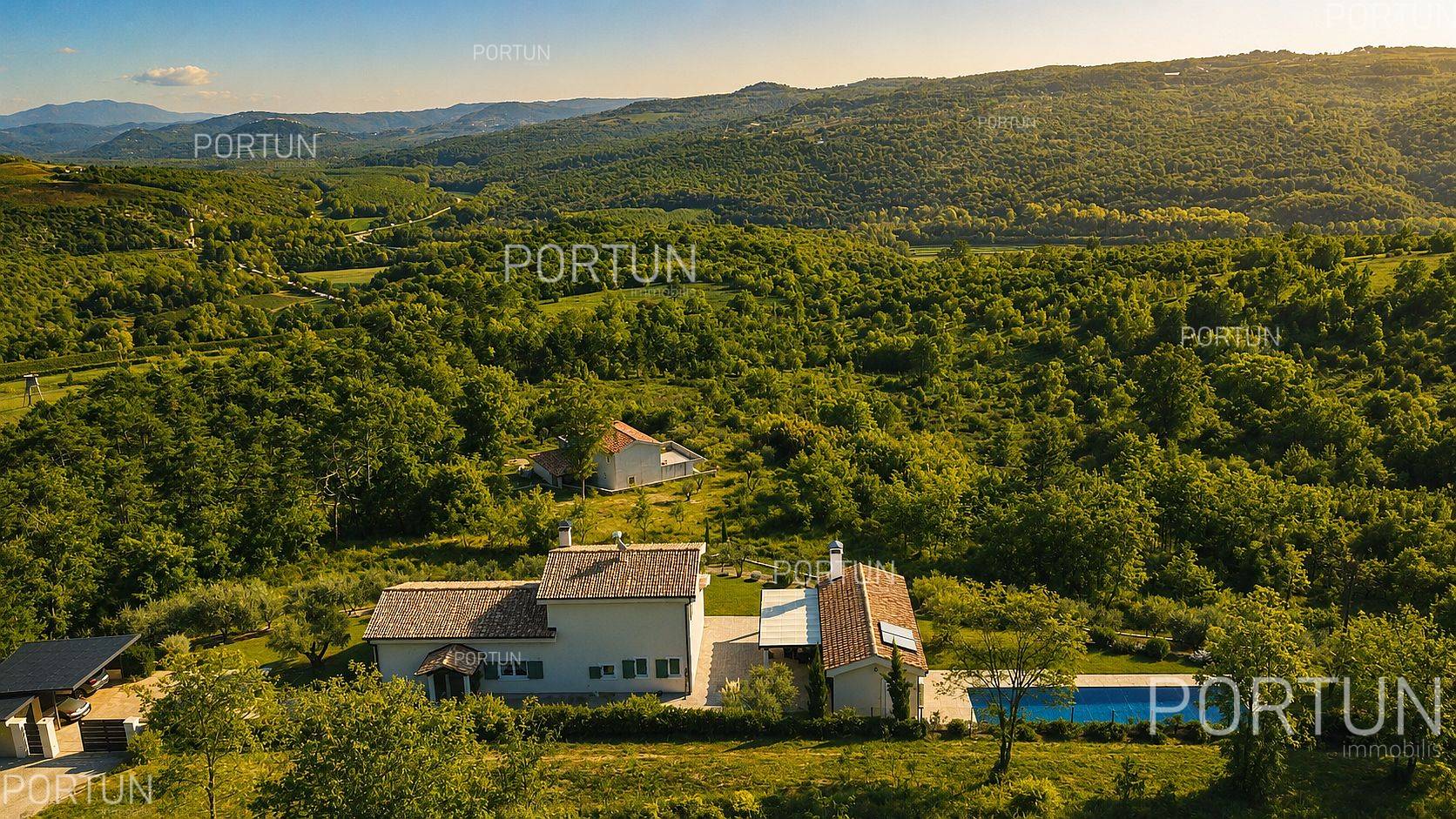 Kuća na prodaju Grožnjan - 20717 - 02