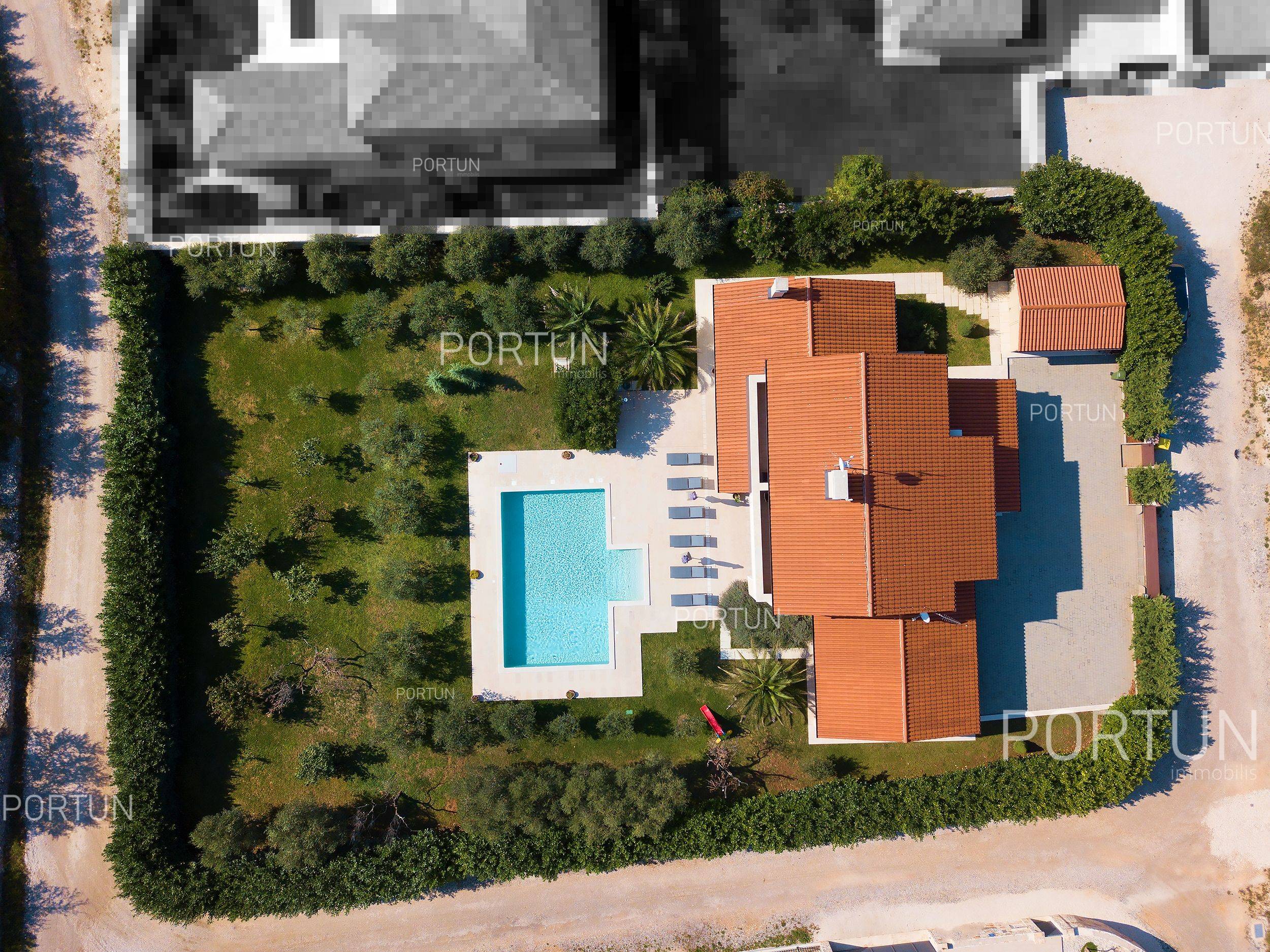 Kuća na prodaju Svetvinčenat - 20733 - 02
