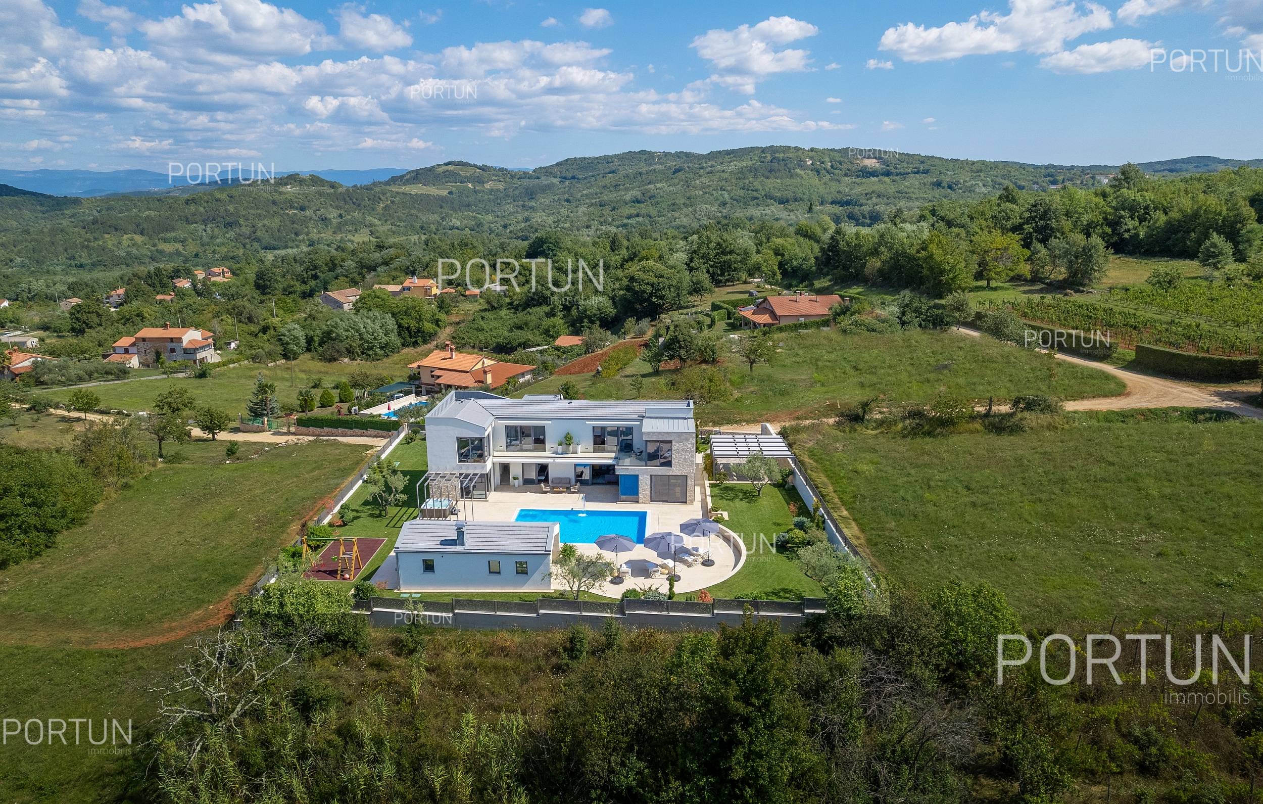 Kuća na prodaju Motovun - 20734 - 23