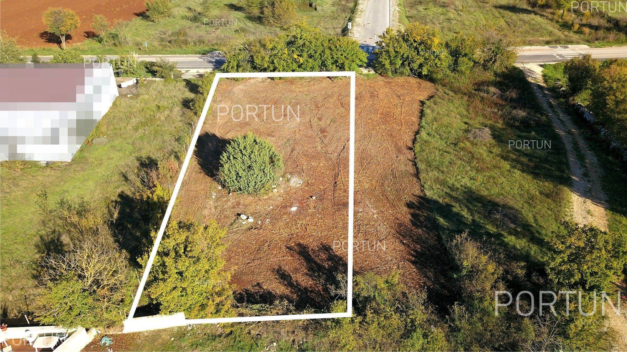 Zemljište na prodaju Rovinj - 40377 - 01