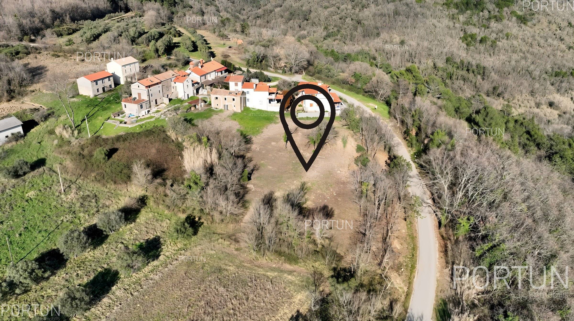 Zemljište na prodaju Grožnjan - 40441 - 02