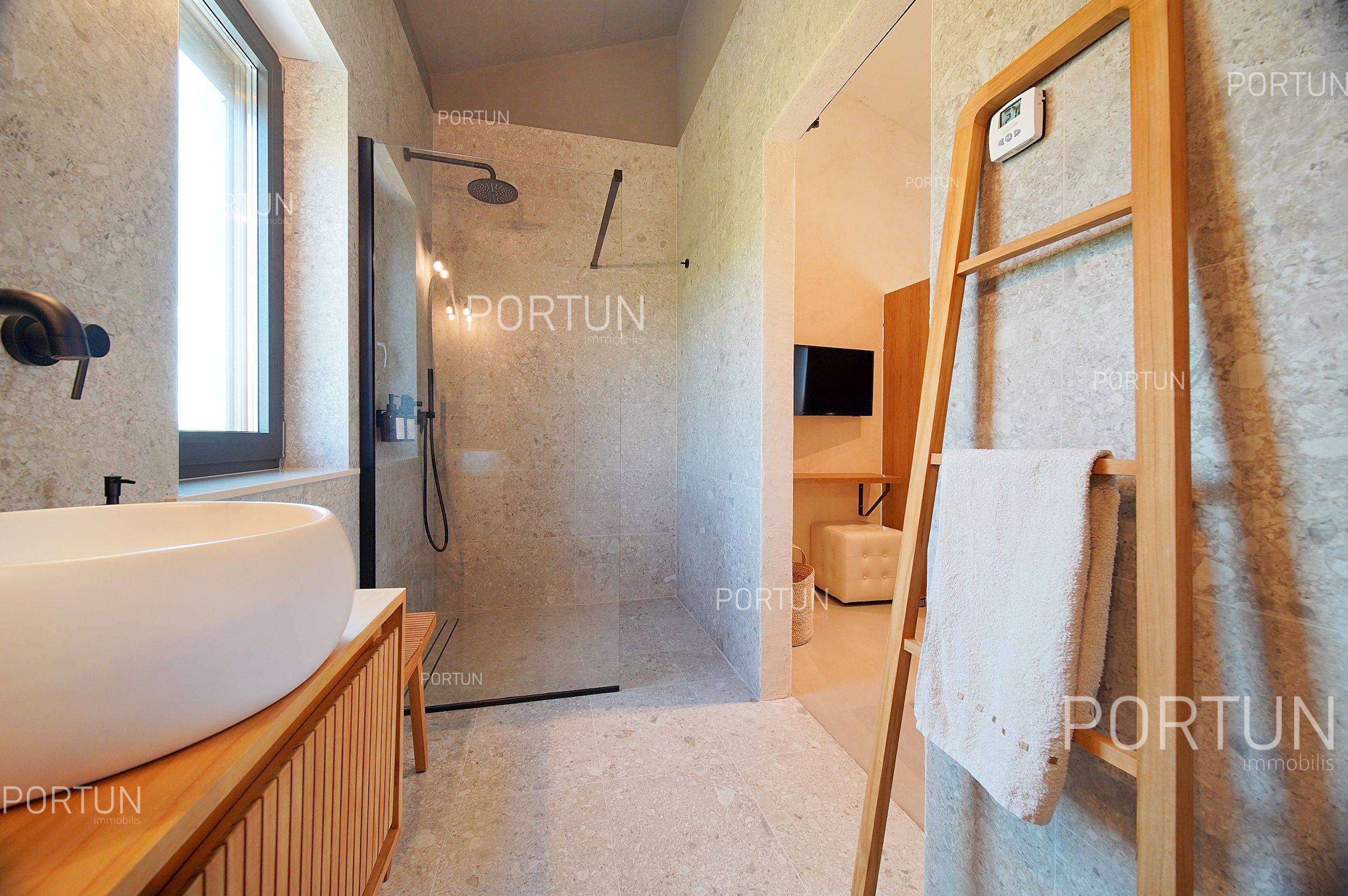 Kuća na prodaju Motovun - 20844 - 36