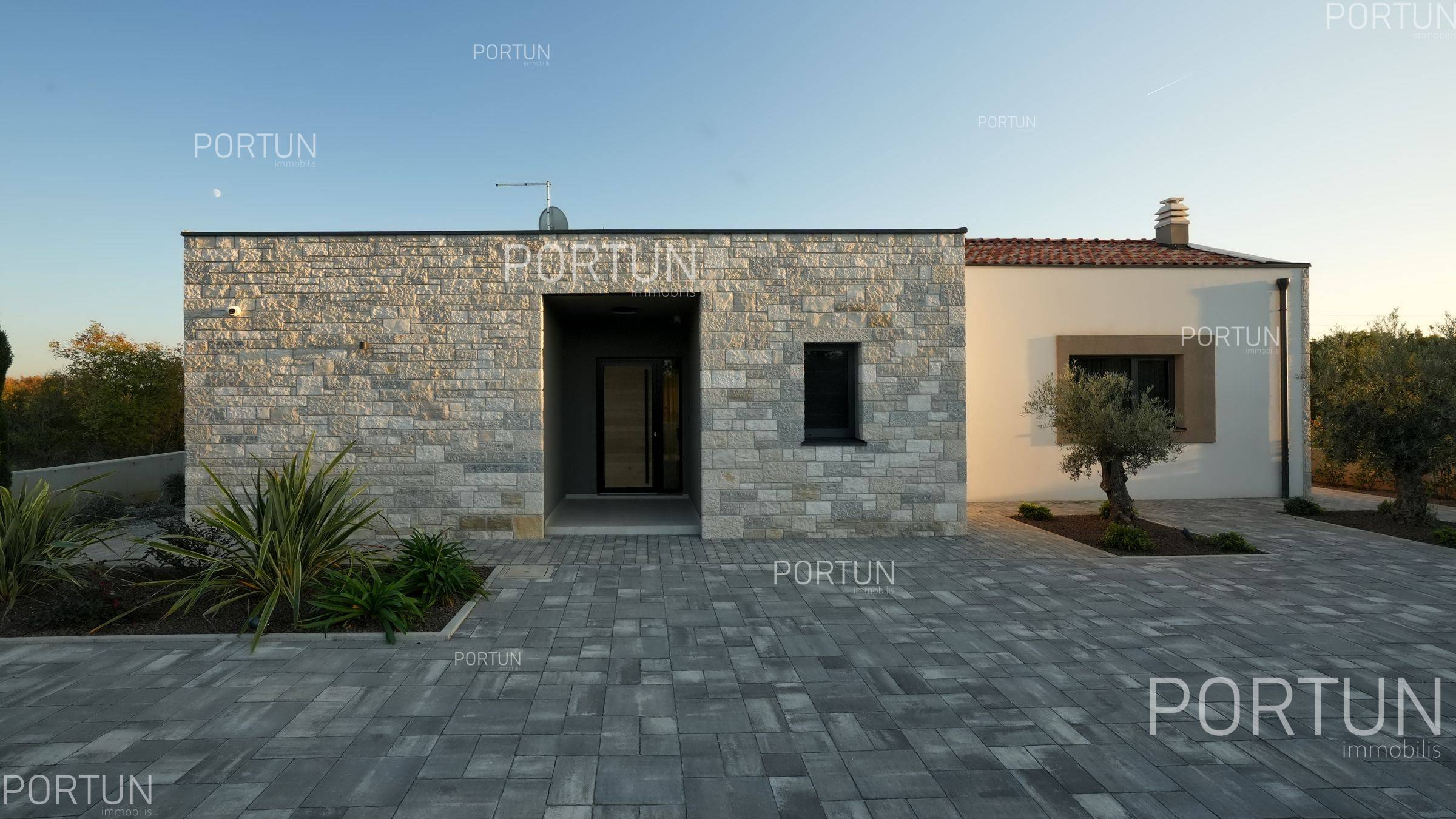 Kuća na prodaju Rovinj - 20874 - 08