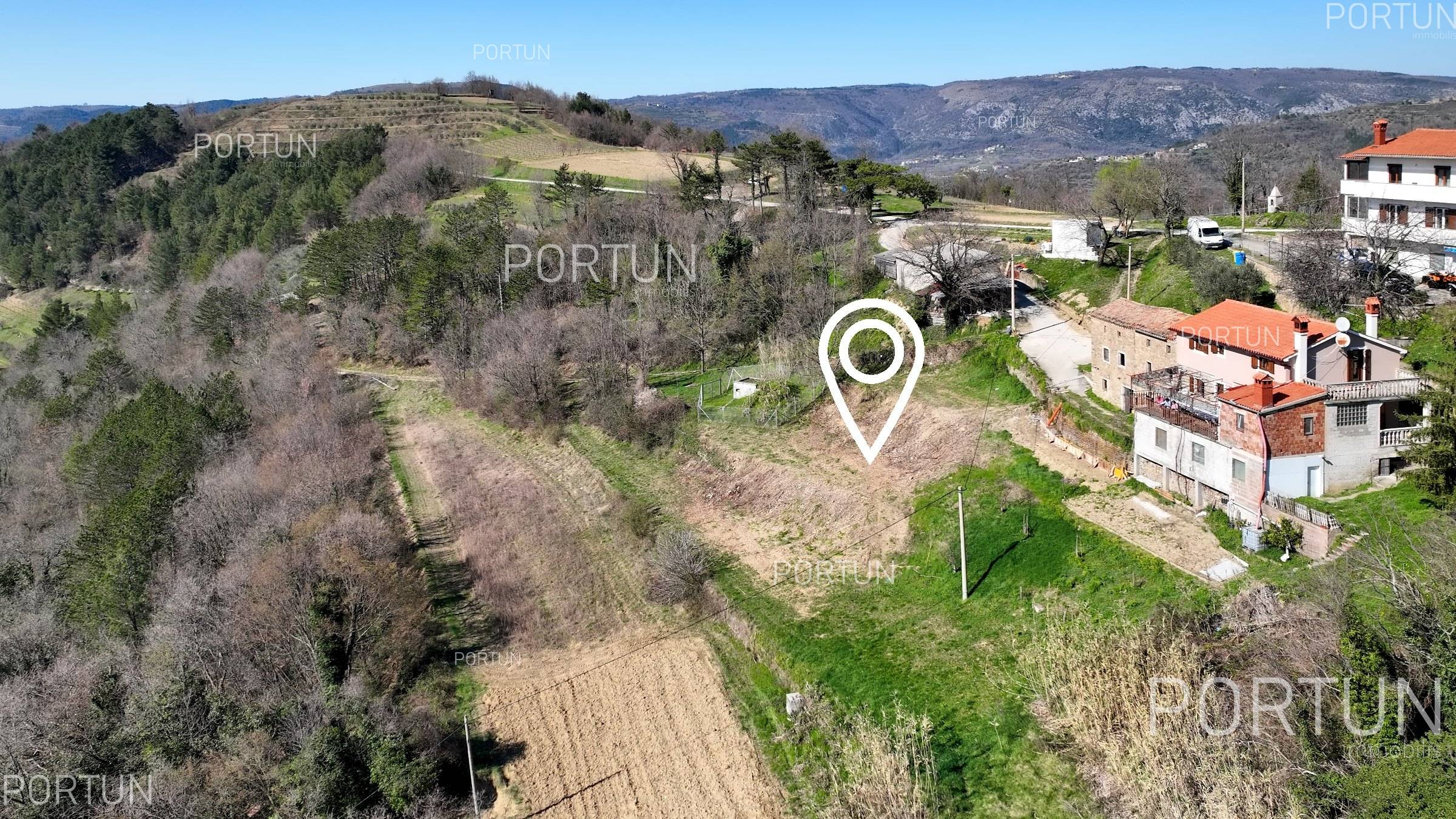 Zemljište na prodaju Motovun - 40598 - 03