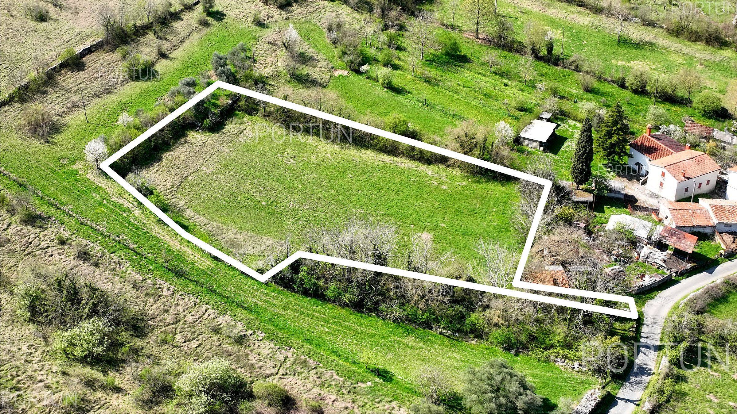 Zemljište na prodaju Kršan - 40624 - 01
