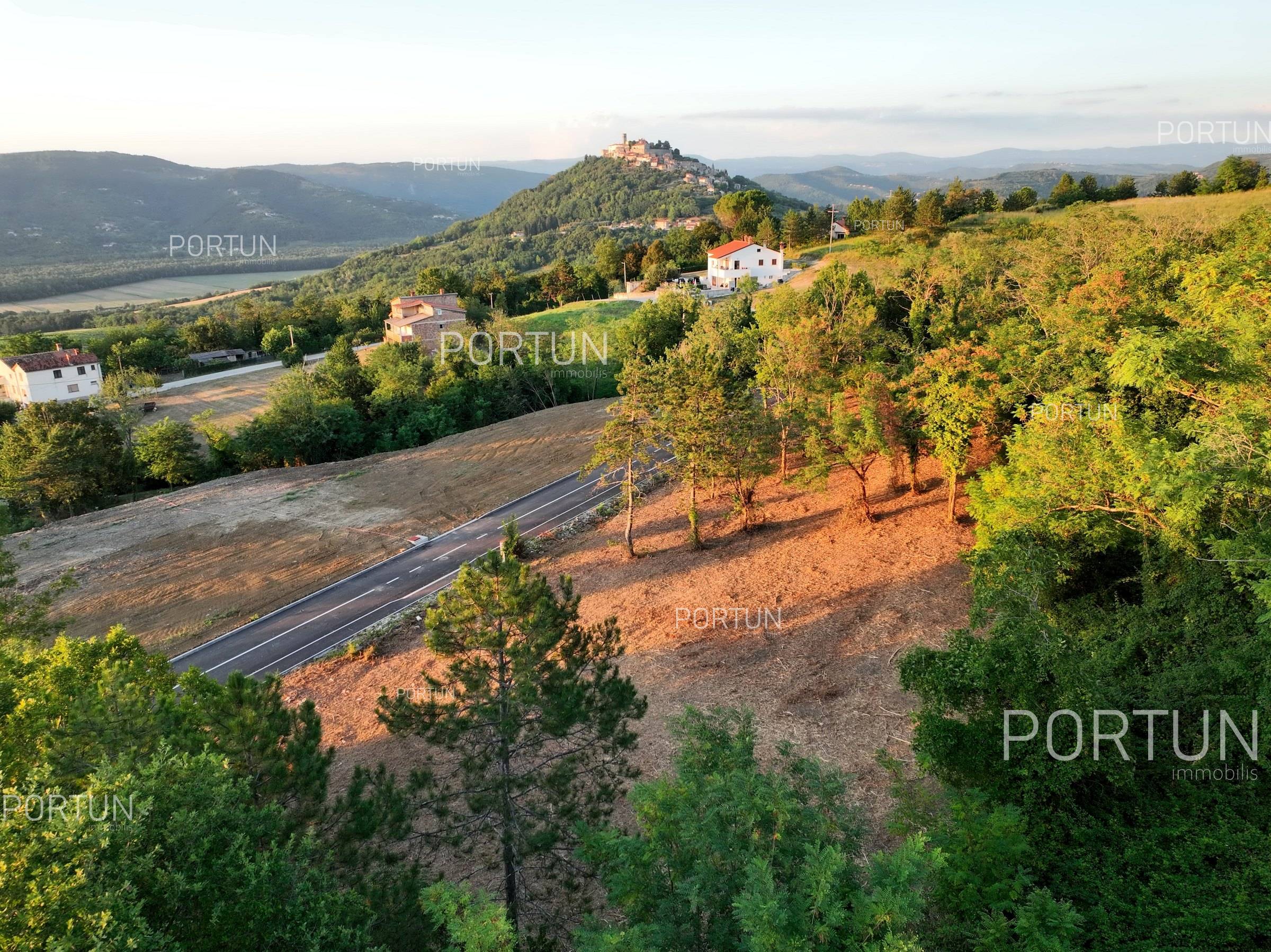 Zemljište na prodaju Motovun - 40633 - 03