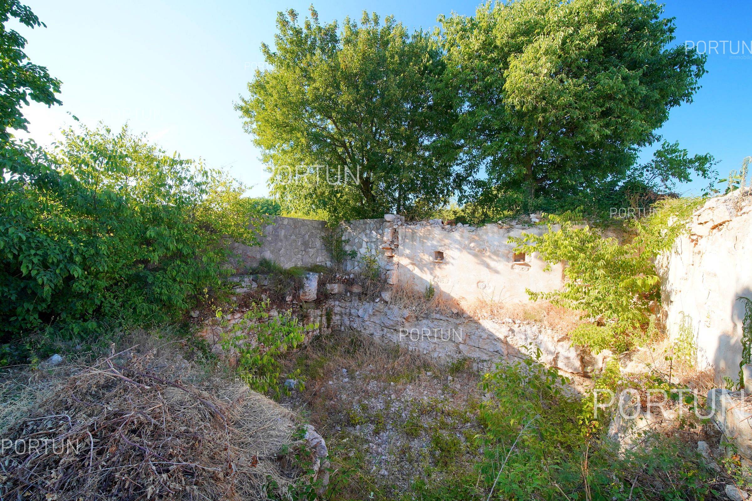Zemljište na prodaju Rovinj - 40637 - 01