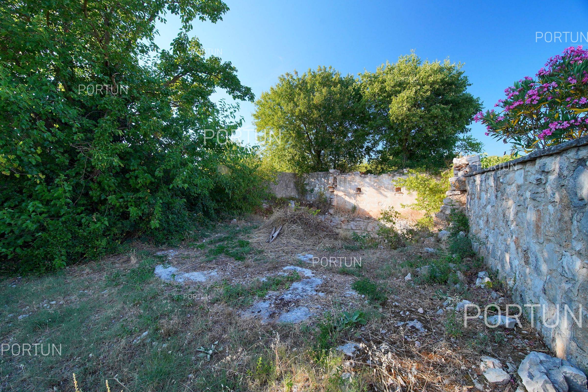 Zemljište na prodaju Rovinj - 40637 - 02