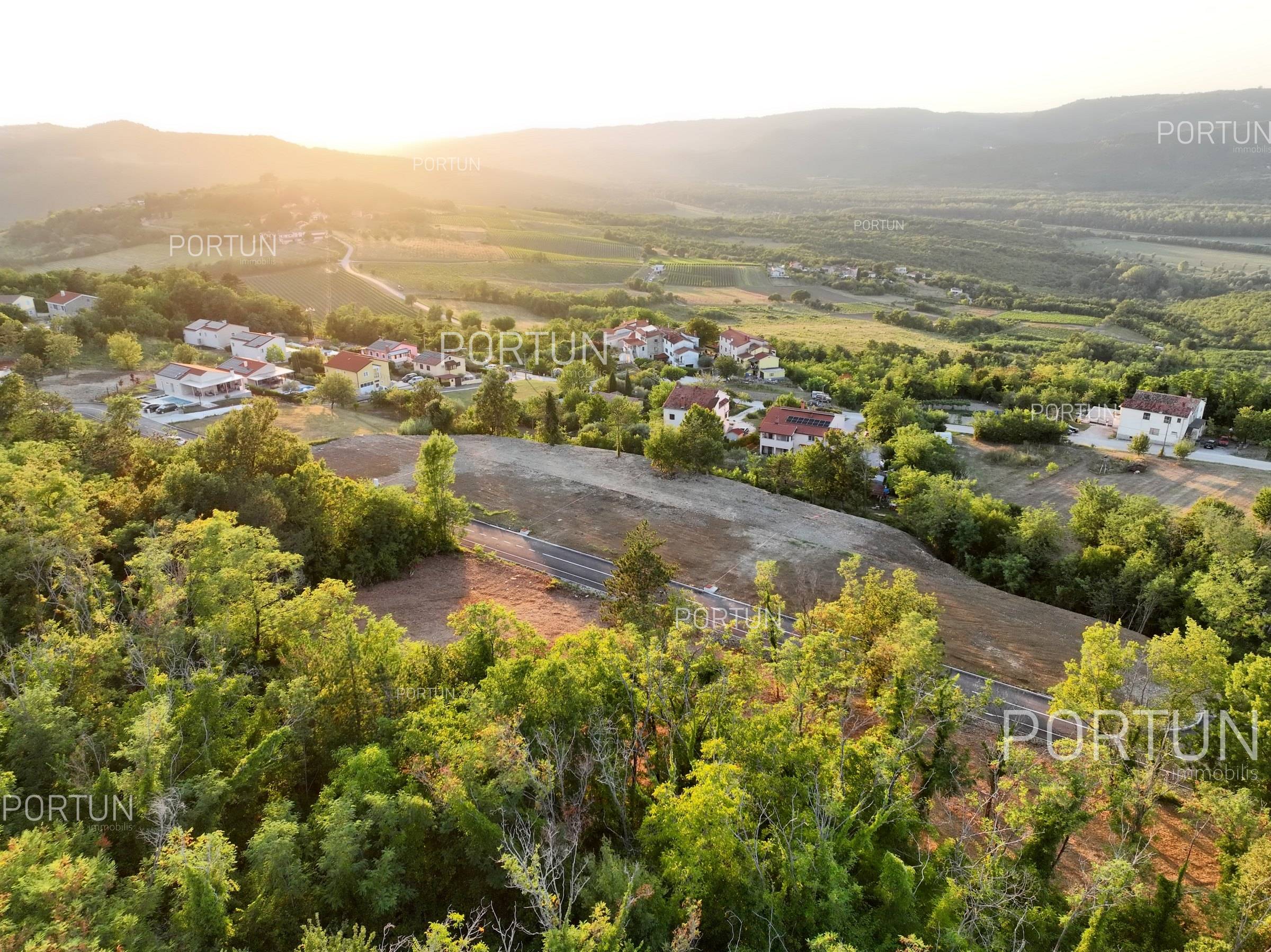 Zemljište na prodaju Motovun - 40639 - 08