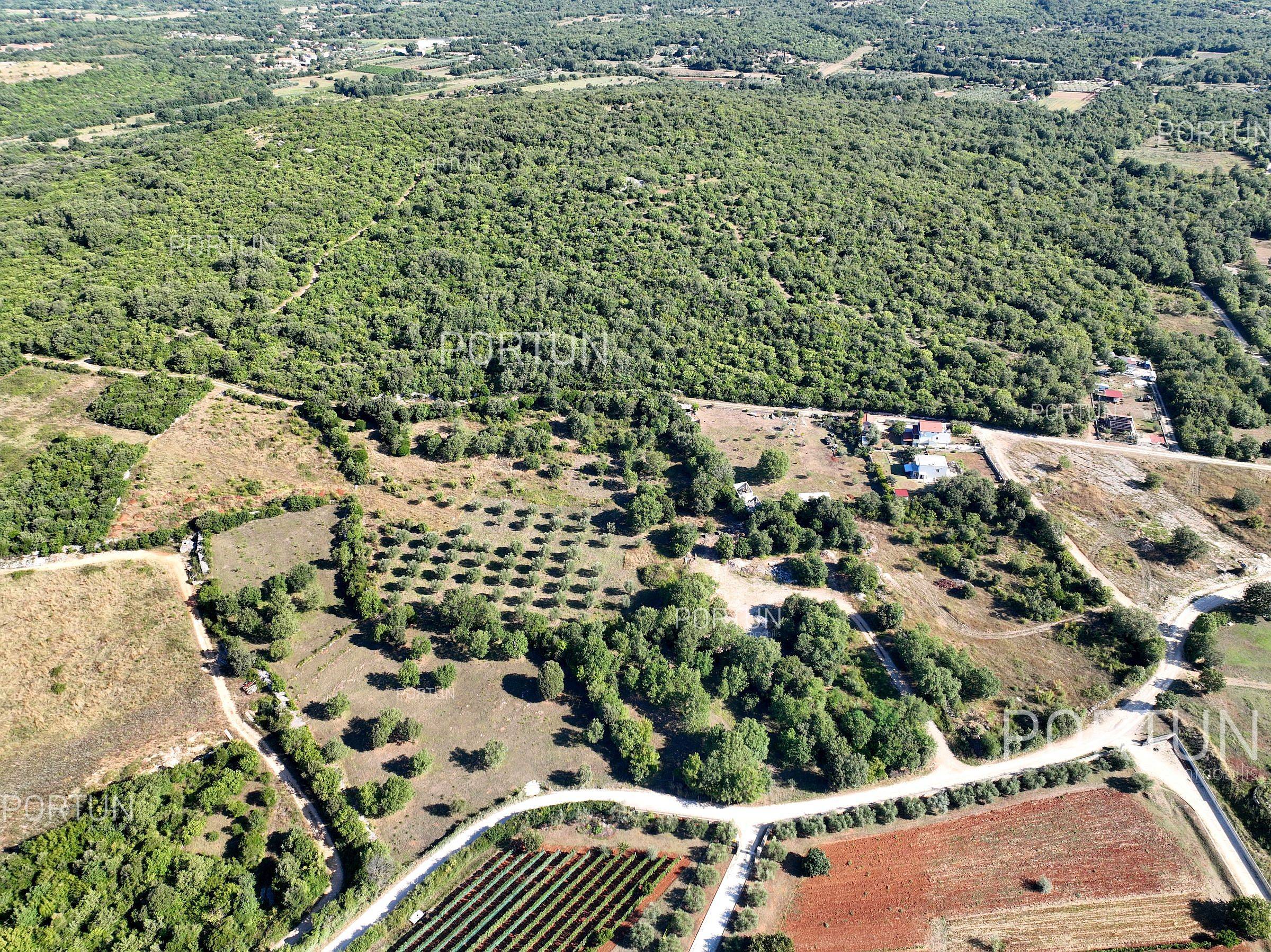 Zemljište na prodaju Rovinj - 40642 - 09