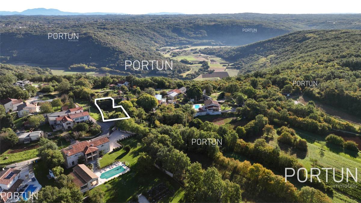 Kamena kuća na području Svetog Lovreča	