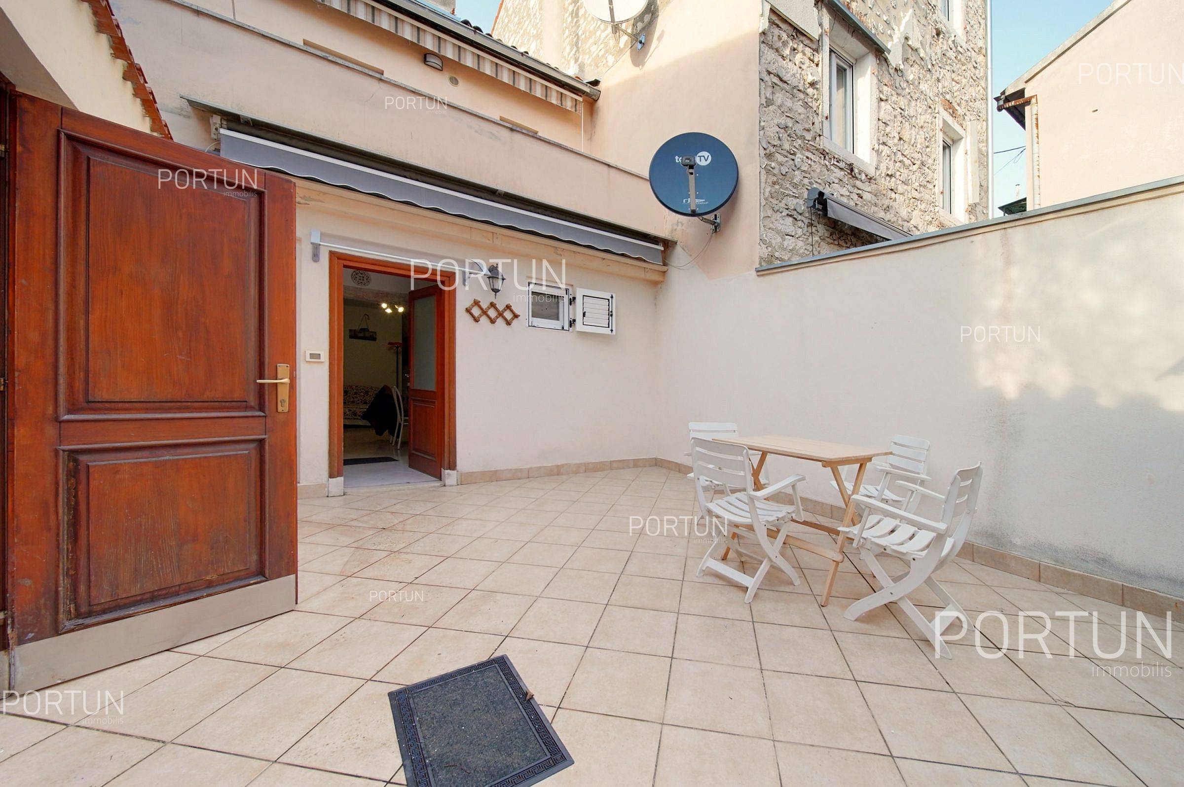 Apartment in the center of Rovinj 10755 01