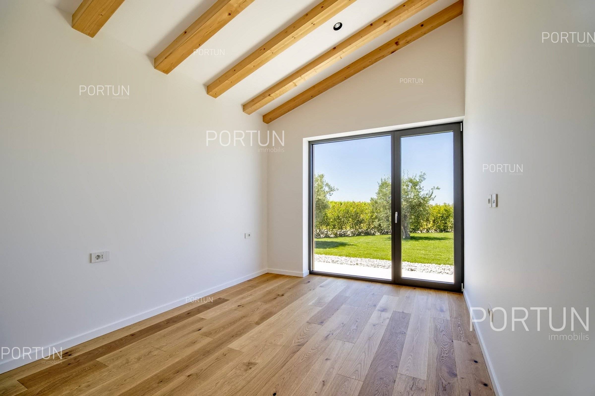 Kuća na prodaju Brtonigla - 20924 - 20