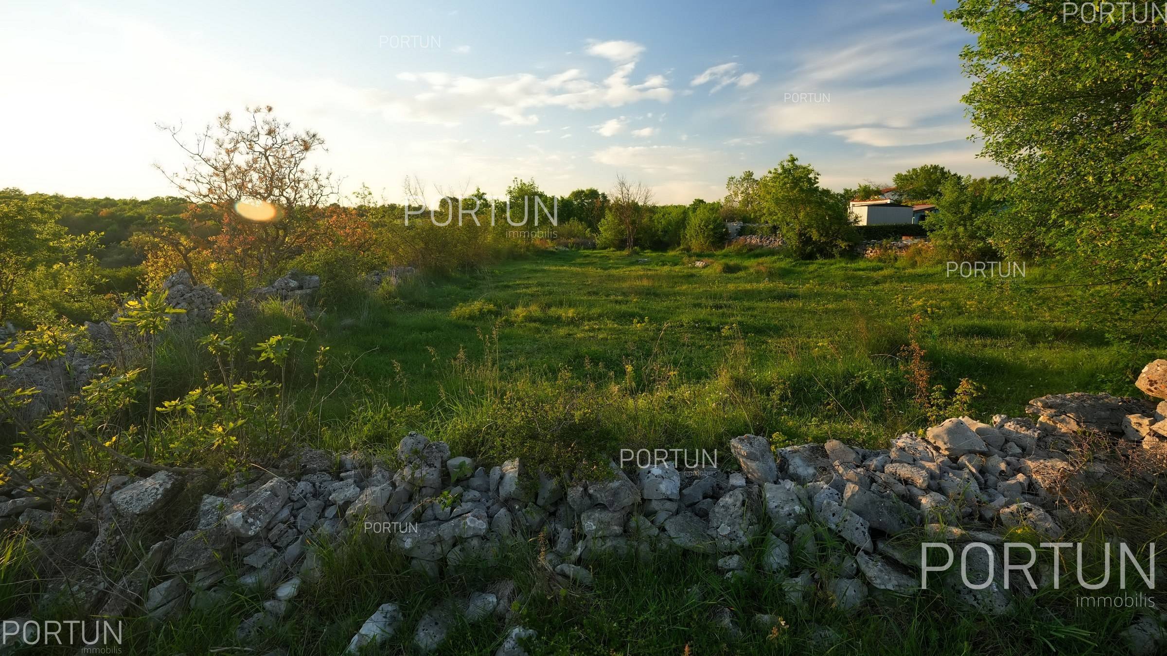 Zemljište na prodaju Bale - 40667 - 06