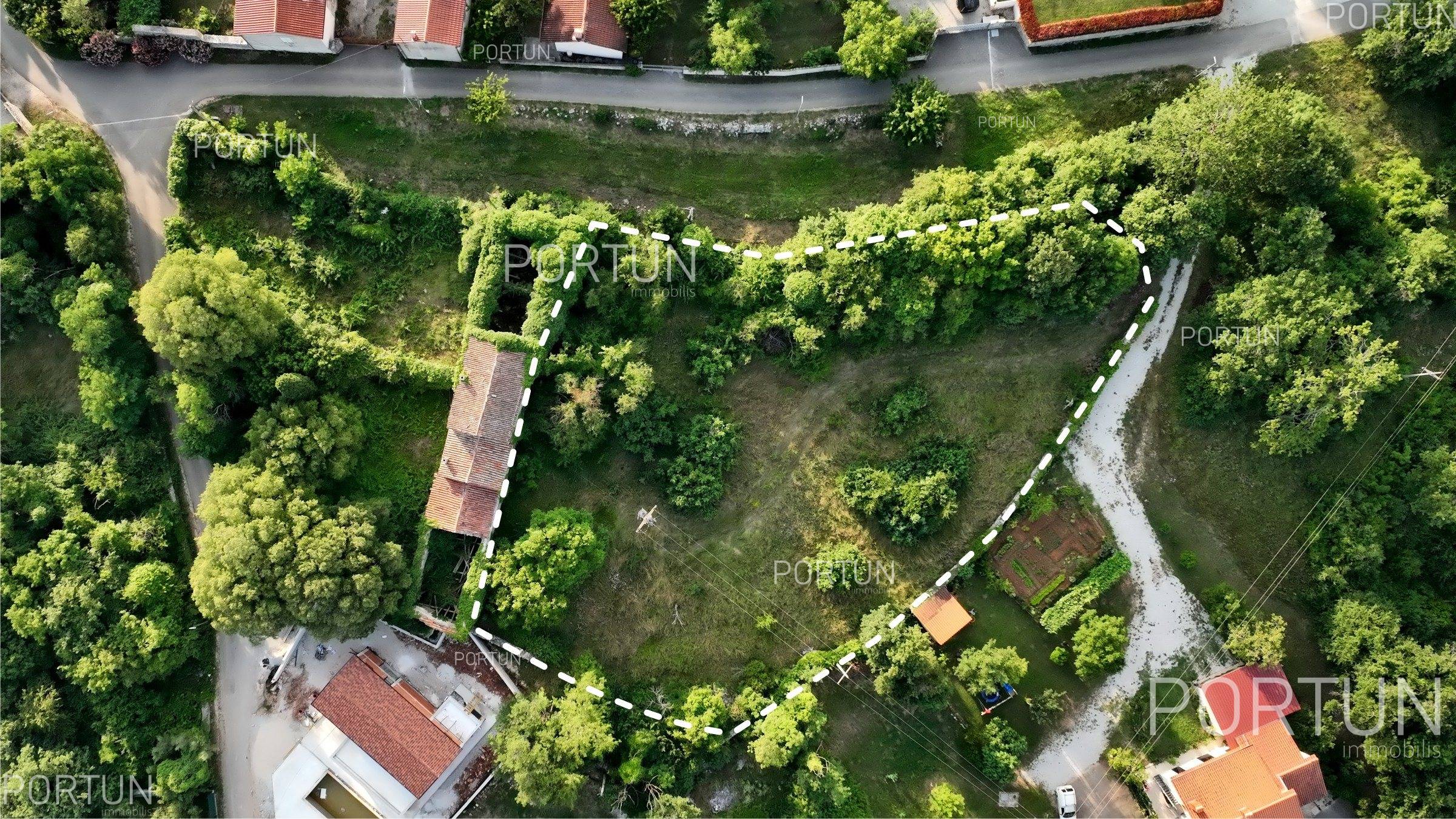 Buidling land Istria z0808a 001