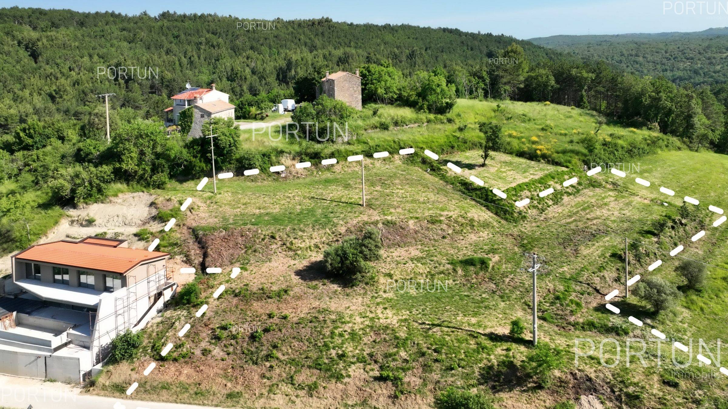 Zemljište na prodaju Grožnjan - 40670 - 01