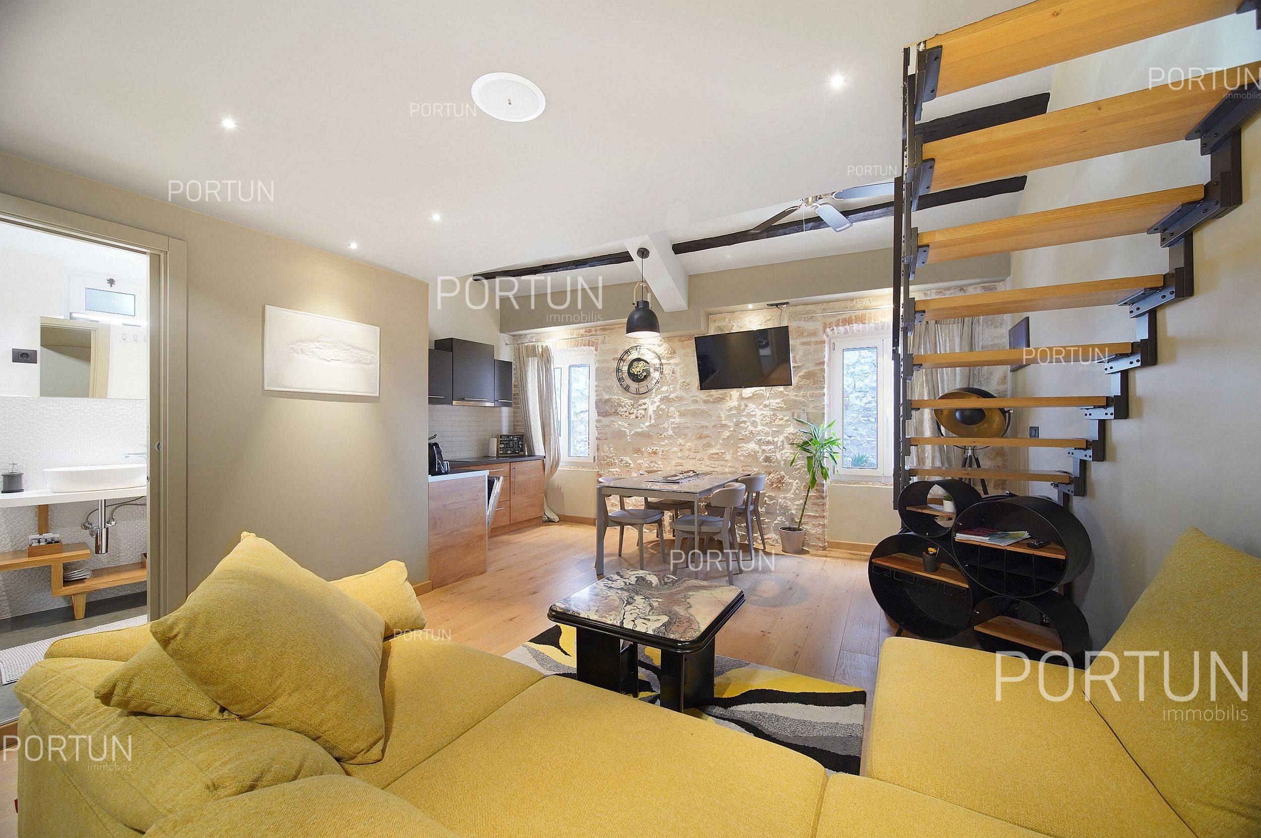 Stan na prodaju Rovinj - 10653 - 02