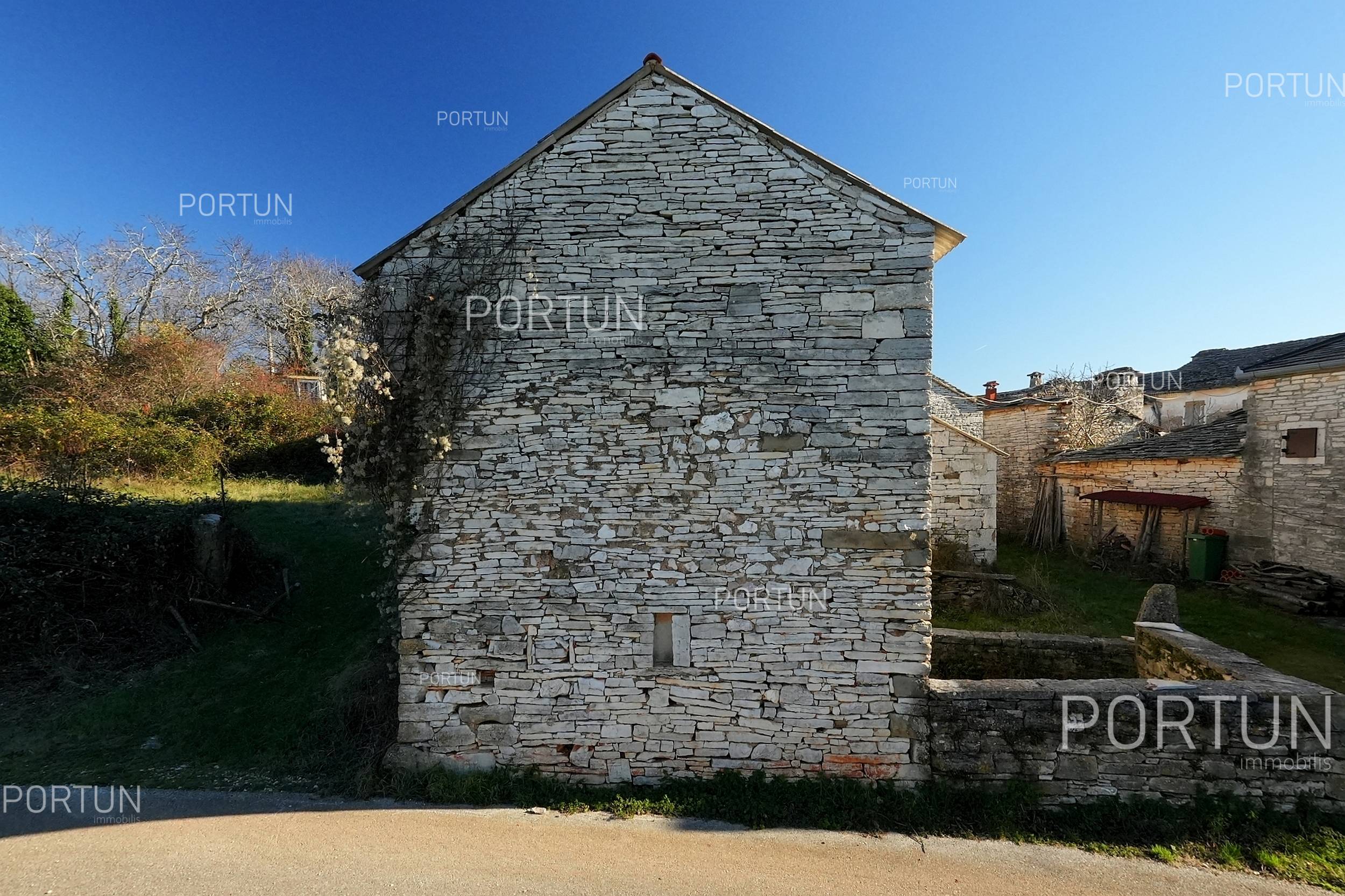 Kuća na prodaju Oprtalj - 20815 - 12