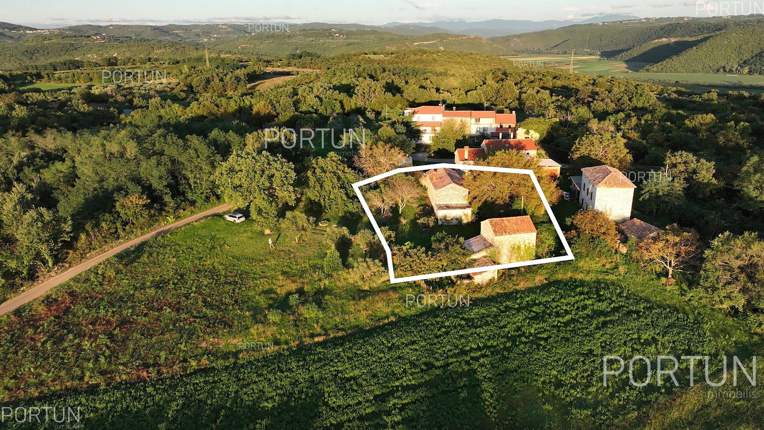 Kuća na prodaju Brtonigla - 20805 - 09
