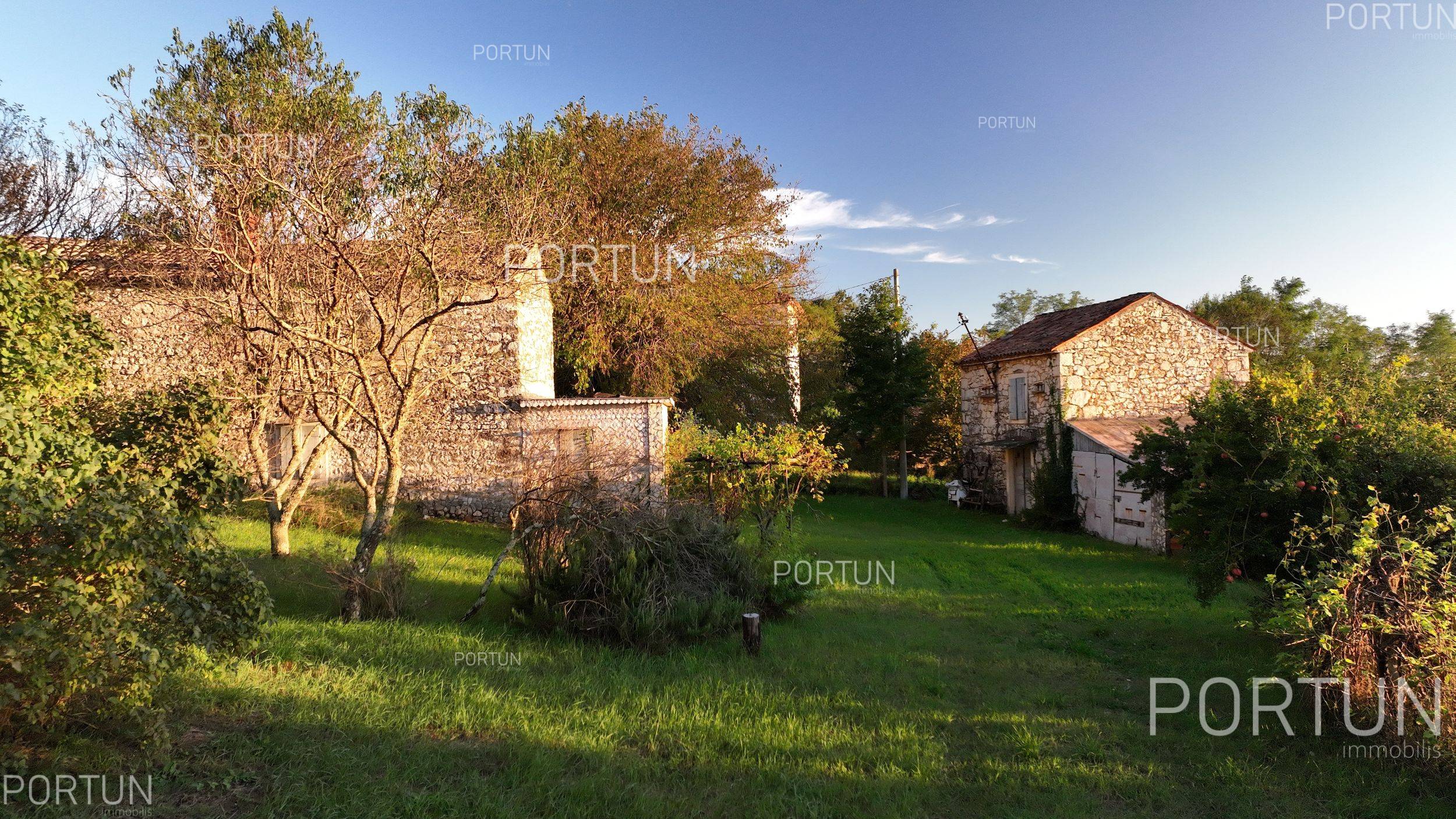 Kuća na prodaju Brtonigla - 20805 - 13