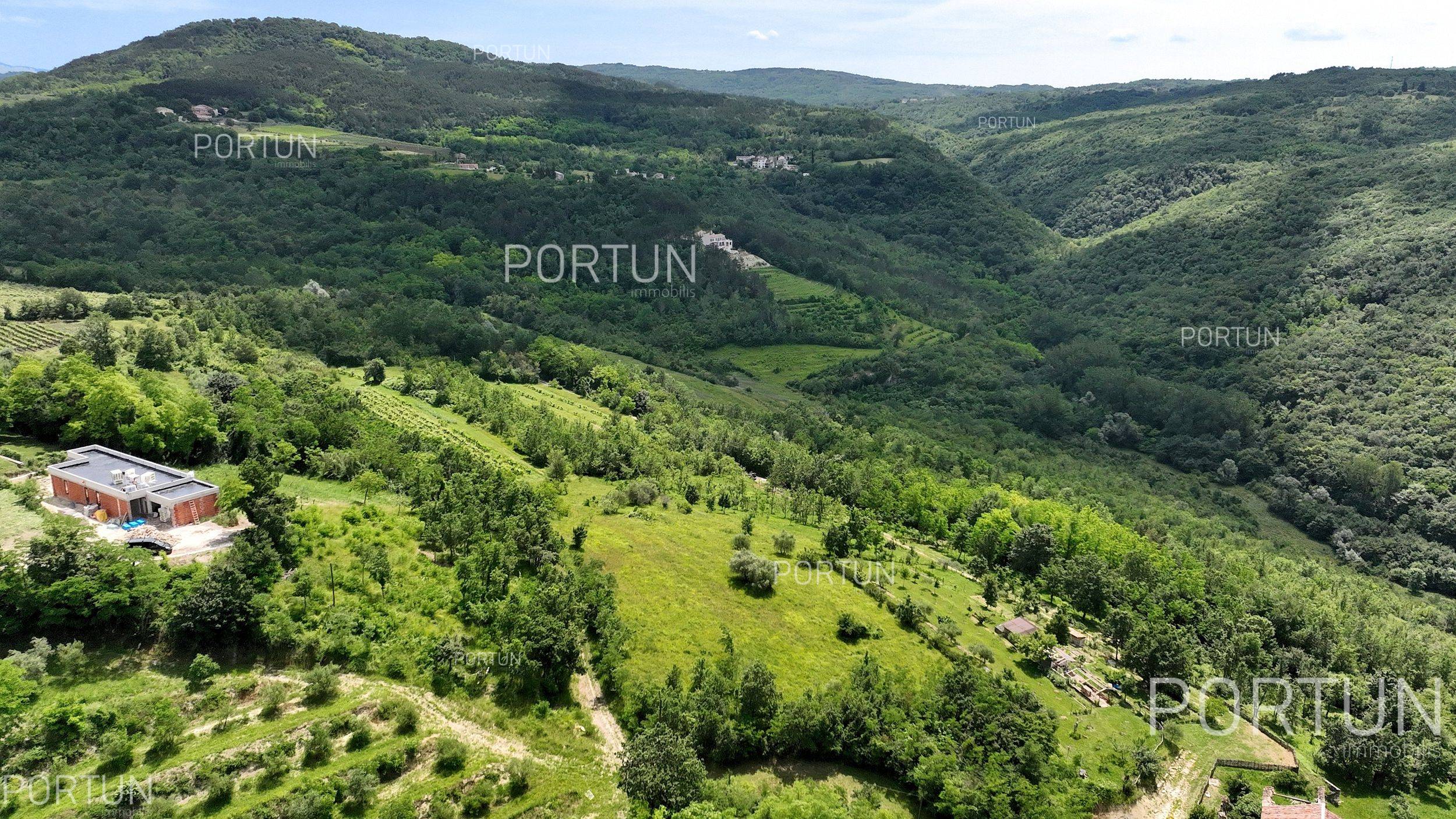 Zemljište na prodaju Motovun - 40509 - 02