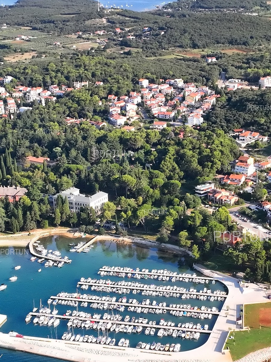 Rovinj Bauland 02